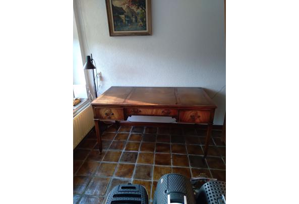Antiek bureau - 20250702_065125[1]